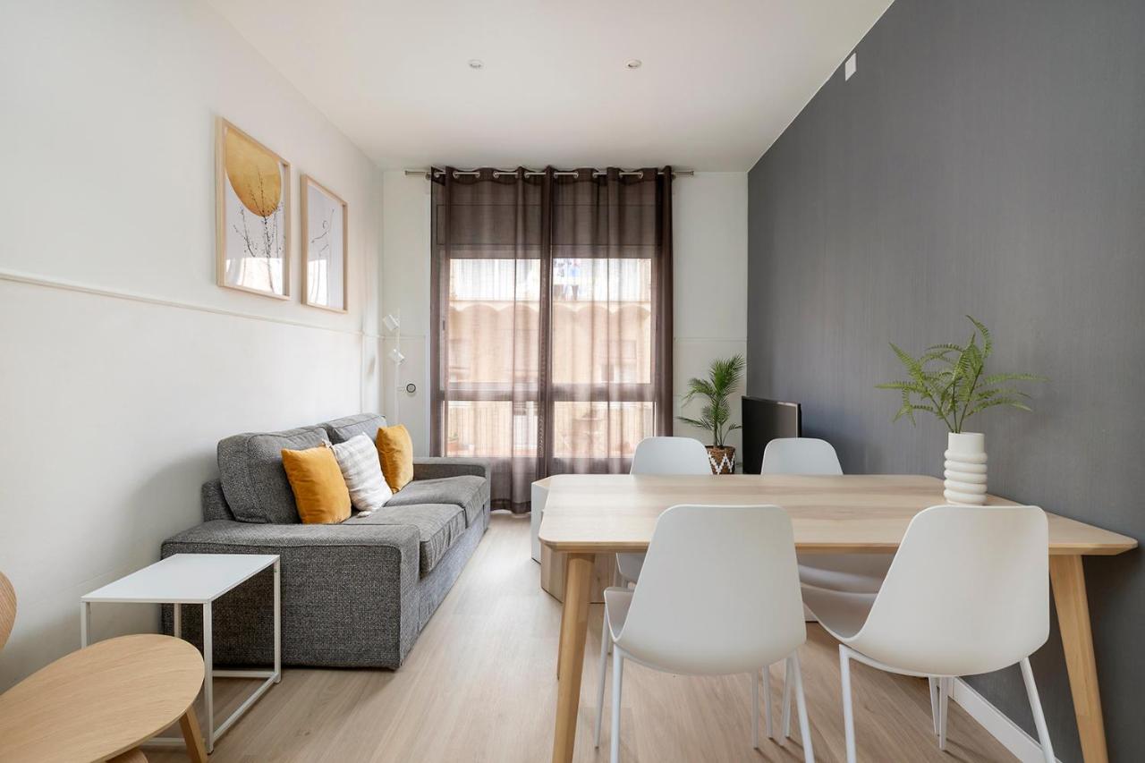 Apartments Sata Sagrada Familia Area Barselona Dış mekan fotoğraf