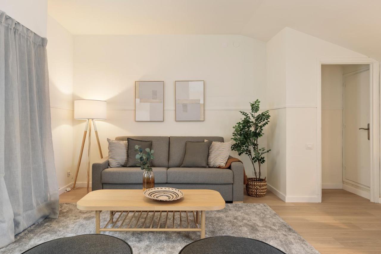 Apartments Sata Sagrada Familia Area Barselona Dış mekan fotoğraf