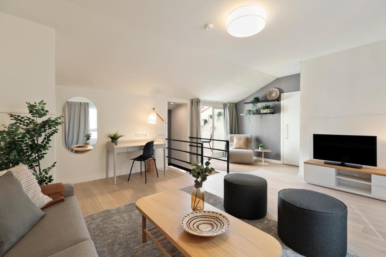 Apartments Sata Sagrada Familia Area Barselona Dış mekan fotoğraf